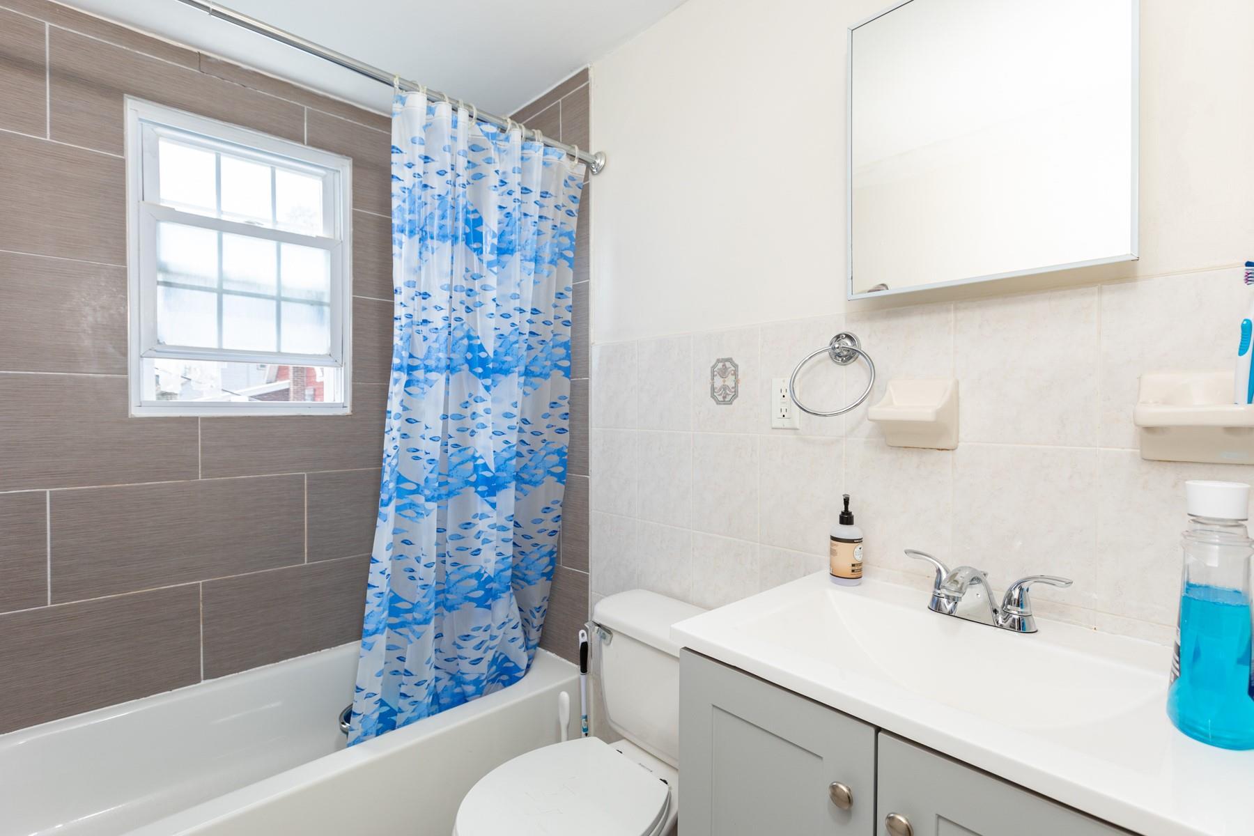 Single Family 231  Queens, NY 11413, MLS-875852-12