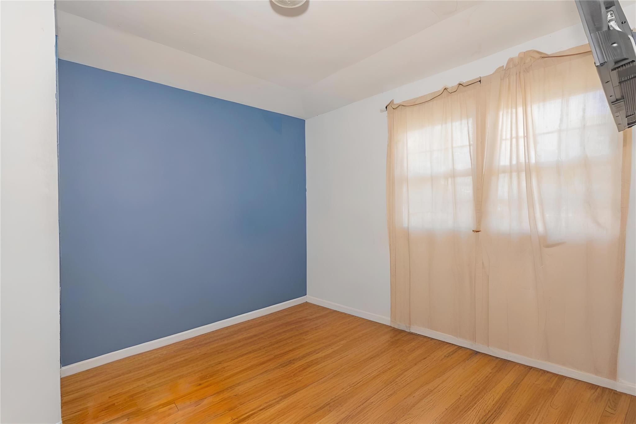 Single Family 231  Queens, NY 11413, MLS-875852-19