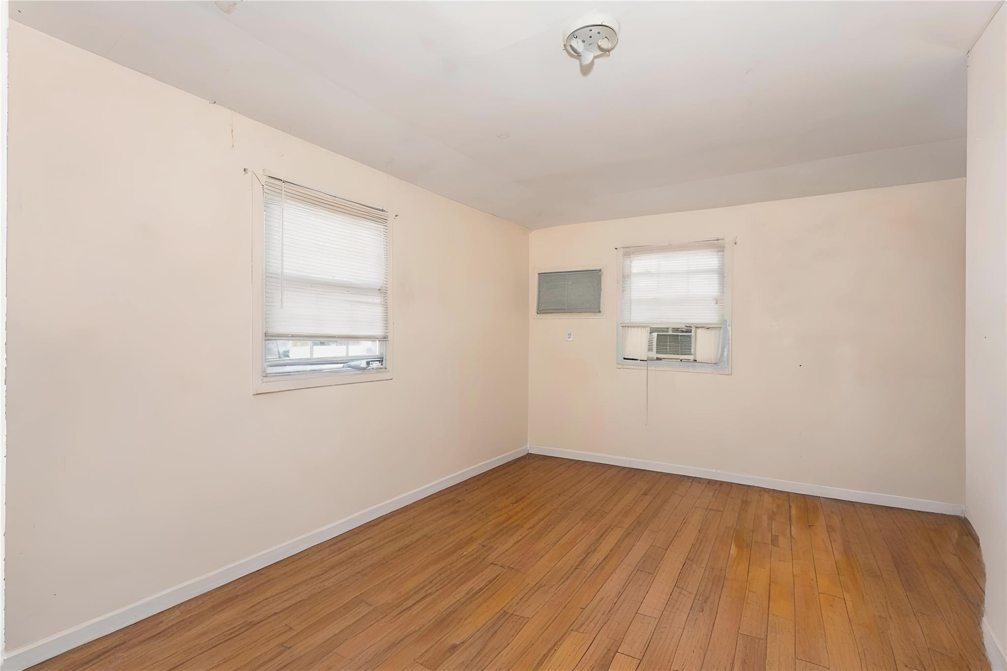 Single Family 231  Queens, NY 11413, MLS-875852-21