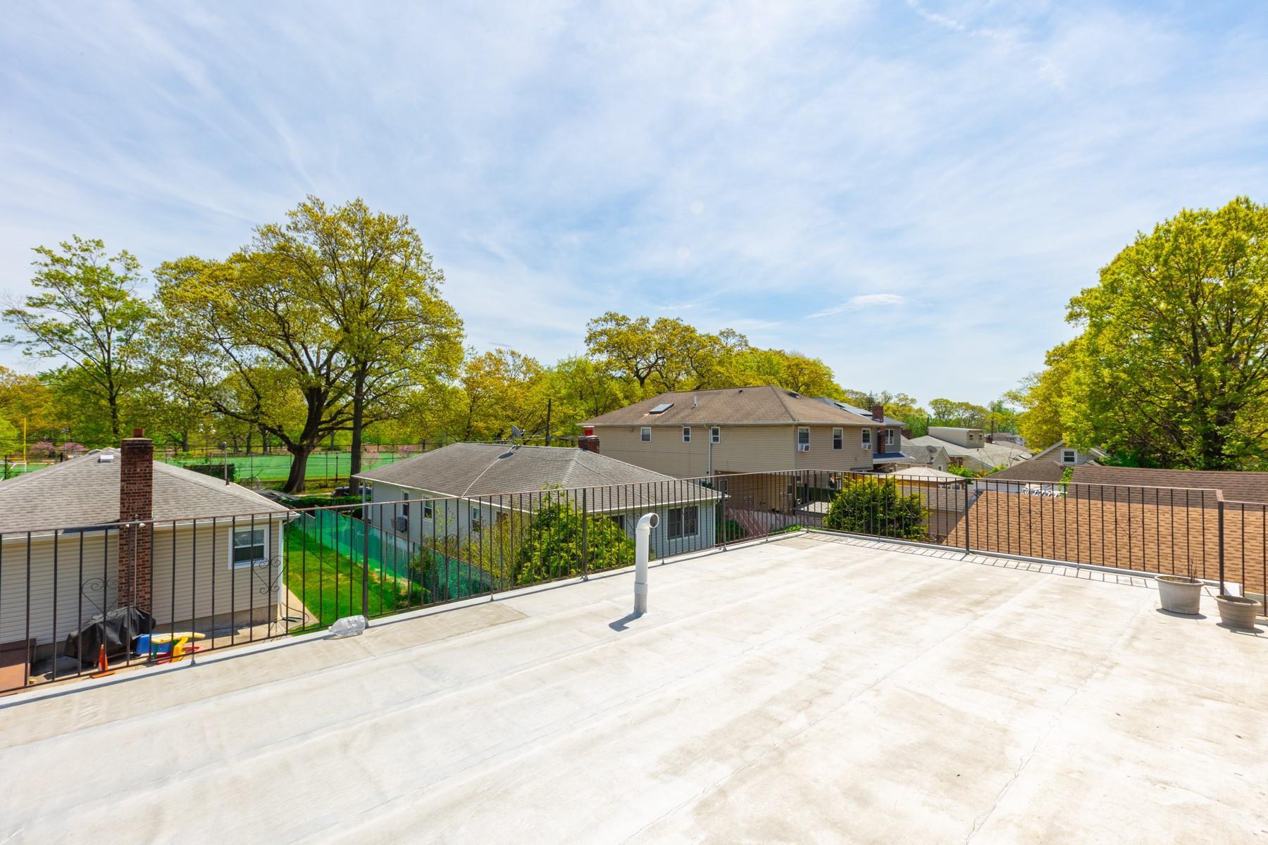 Single Family 231  Queens, NY 11413, MLS-875852-24