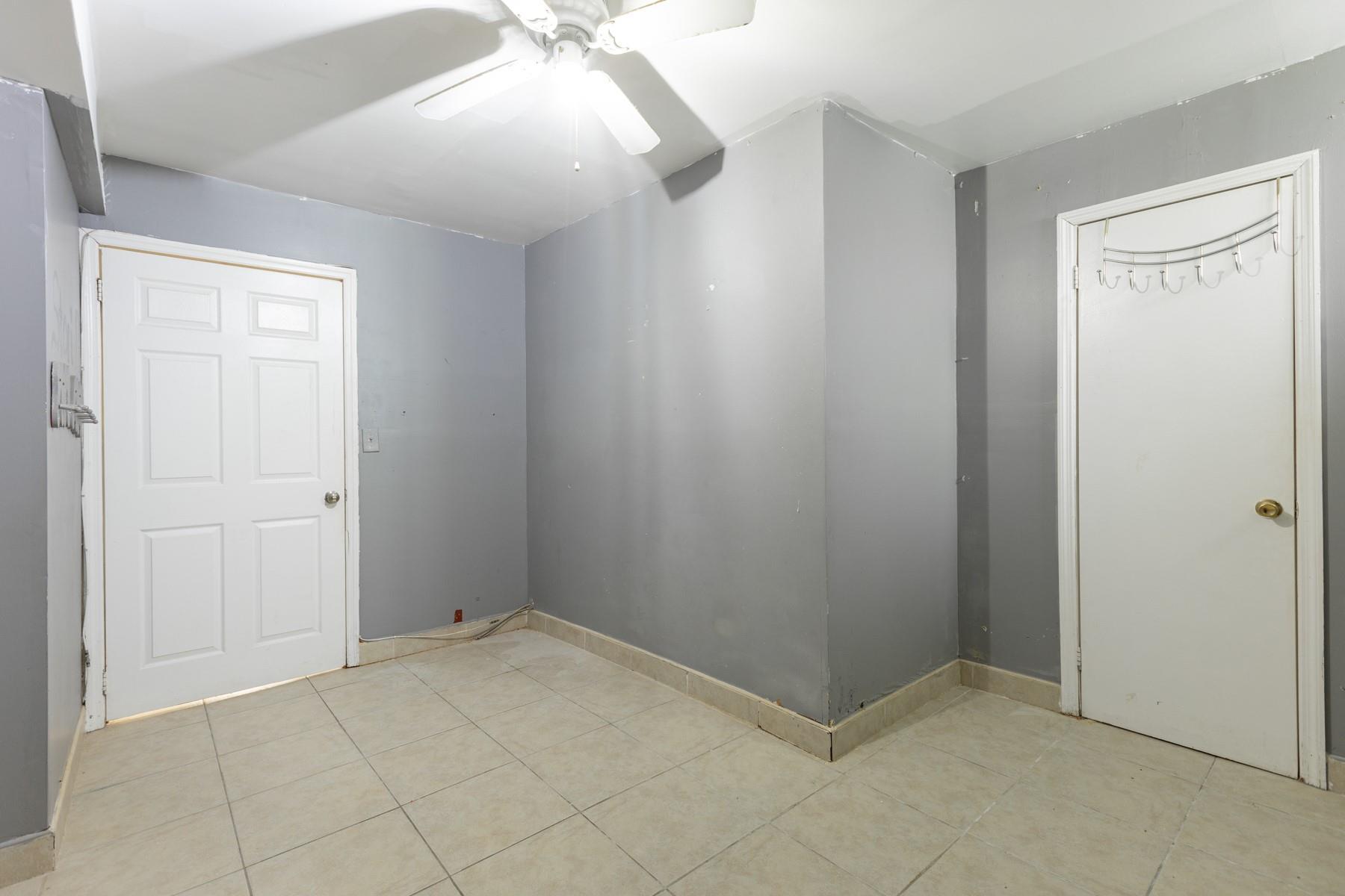 Single Family 231  Queens, NY 11413, MLS-875852-26