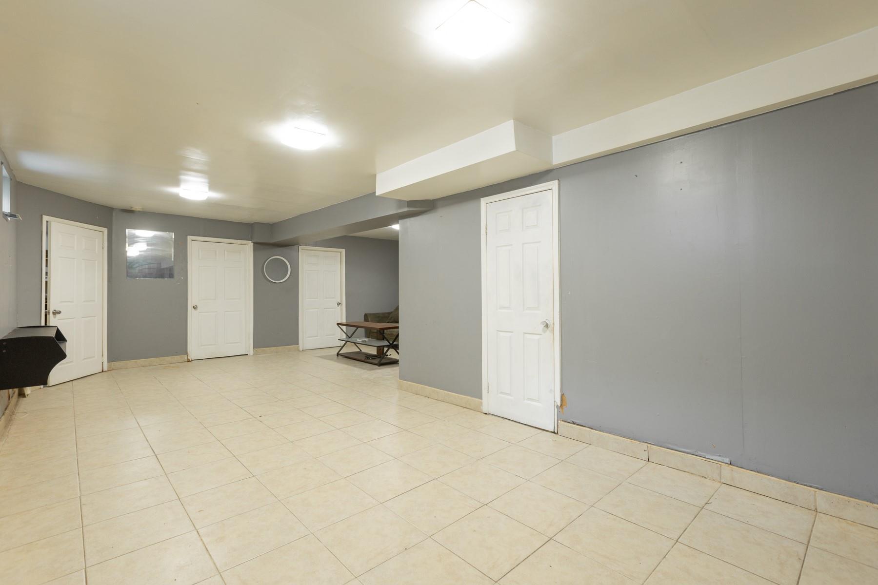 Single Family 231  Queens, NY 11413, MLS-875852-34