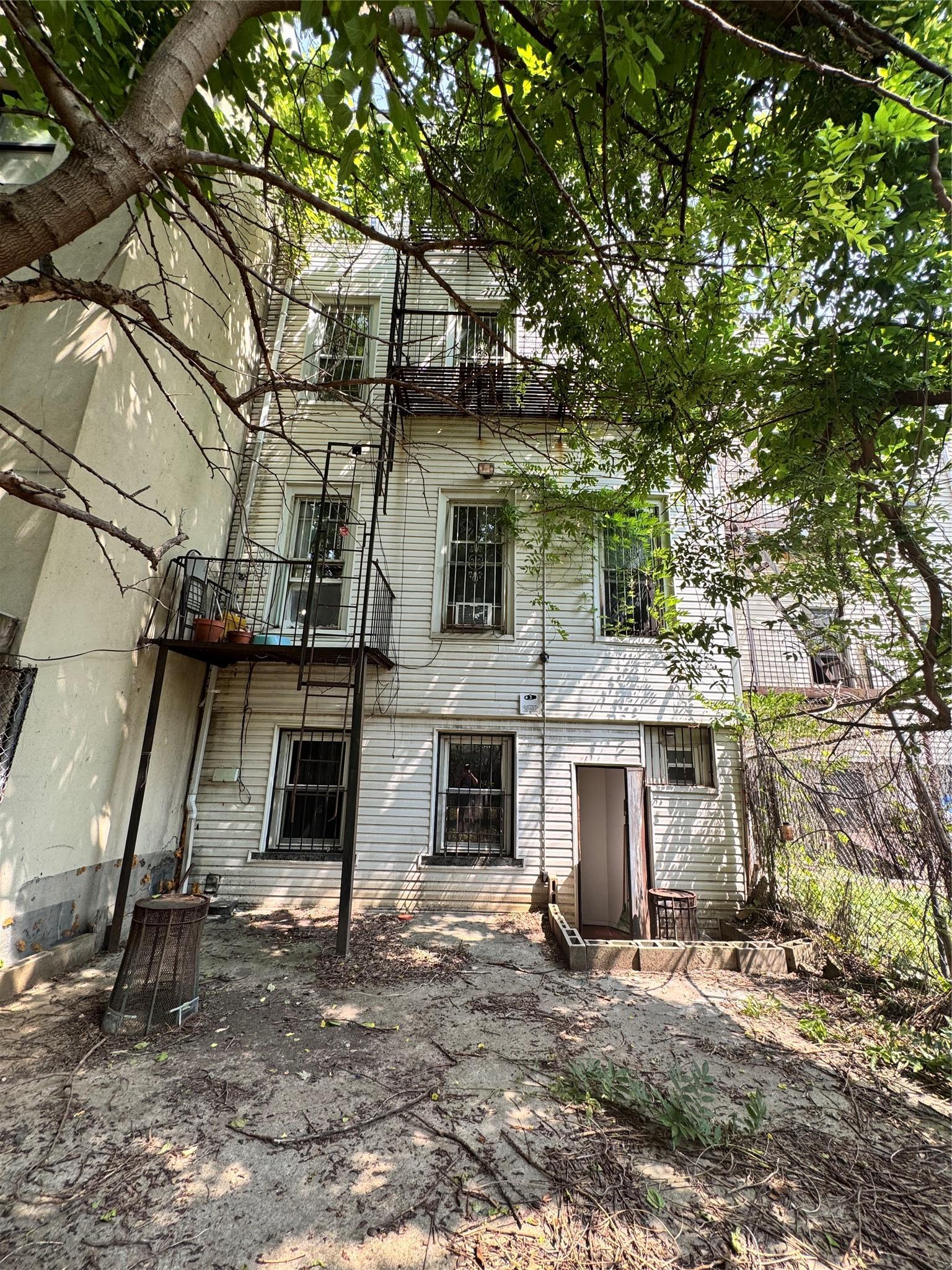 Single Family Jefferson  Brooklyn, NY 11206, MLS-875854-24