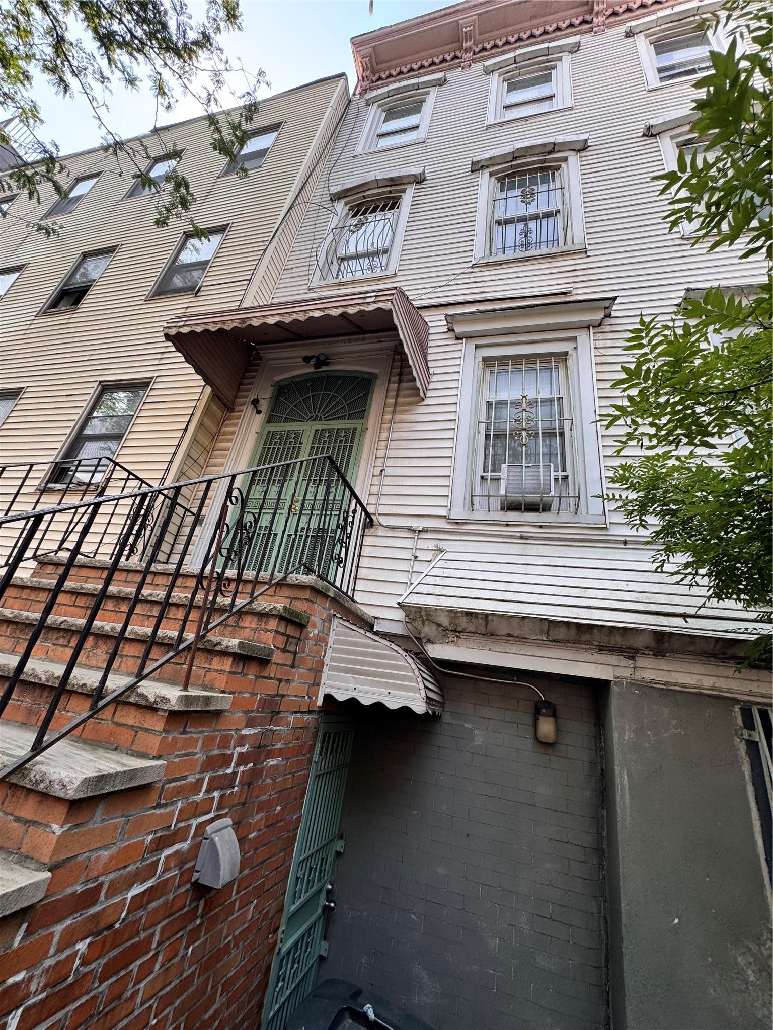 Single Family Jefferson  Brooklyn, NY 11206, MLS-875854-25