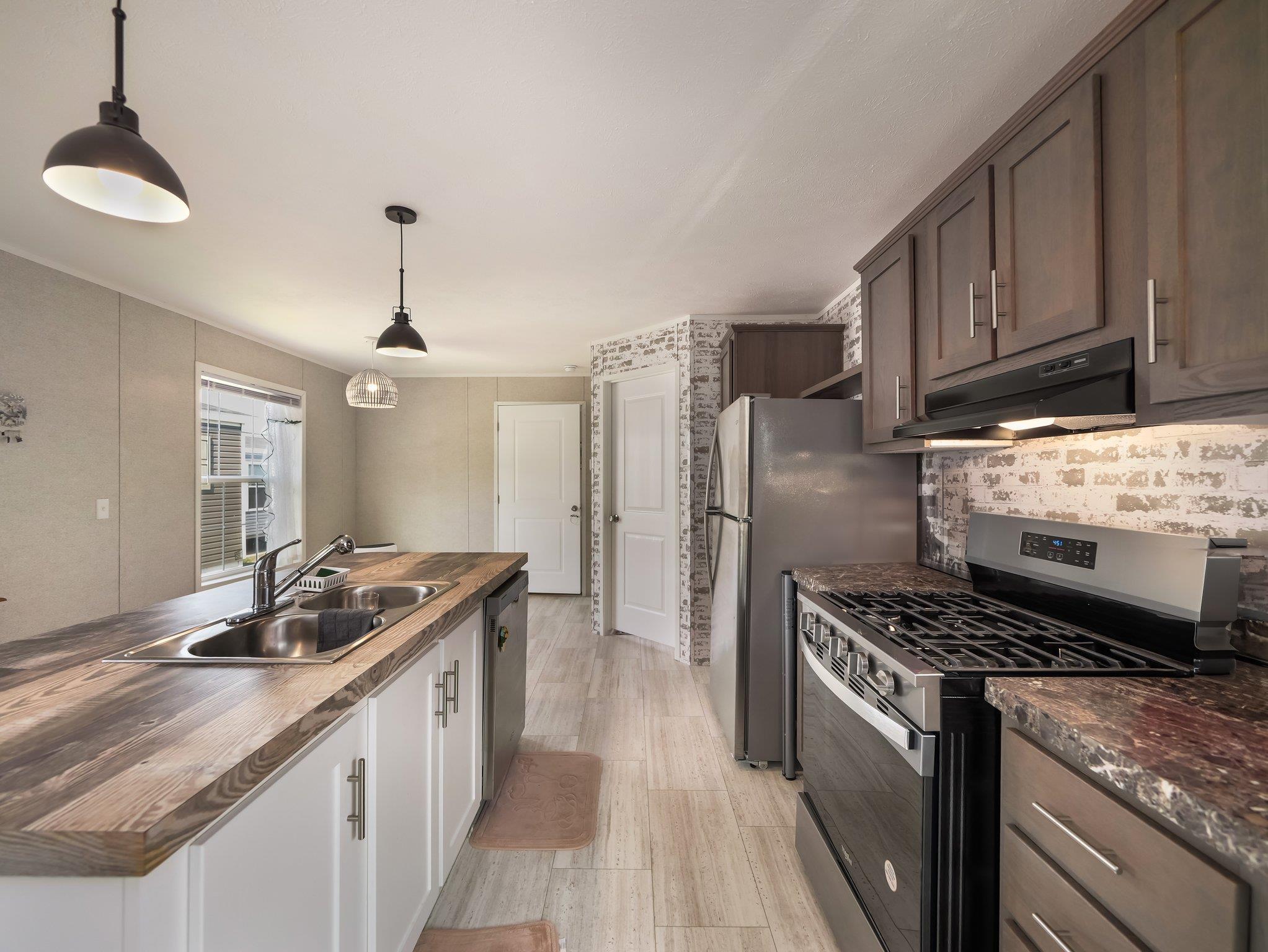 Single Family Windward Wy  Rockland County, NY 10980, MLS-875860-15