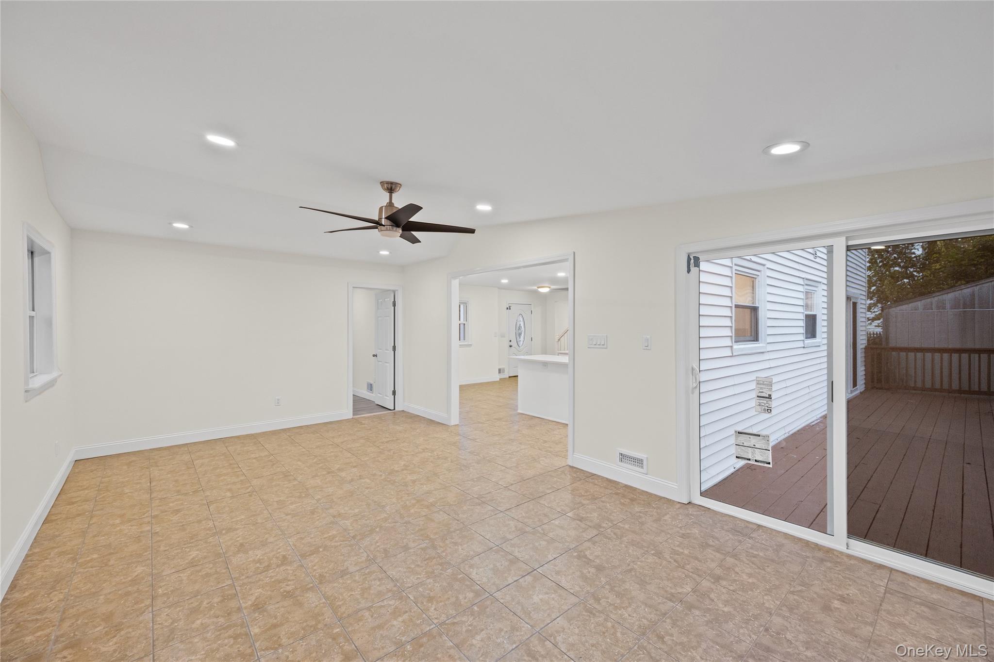 Single Family Colony Suffolk County, NY 11776, MLS-875881-18