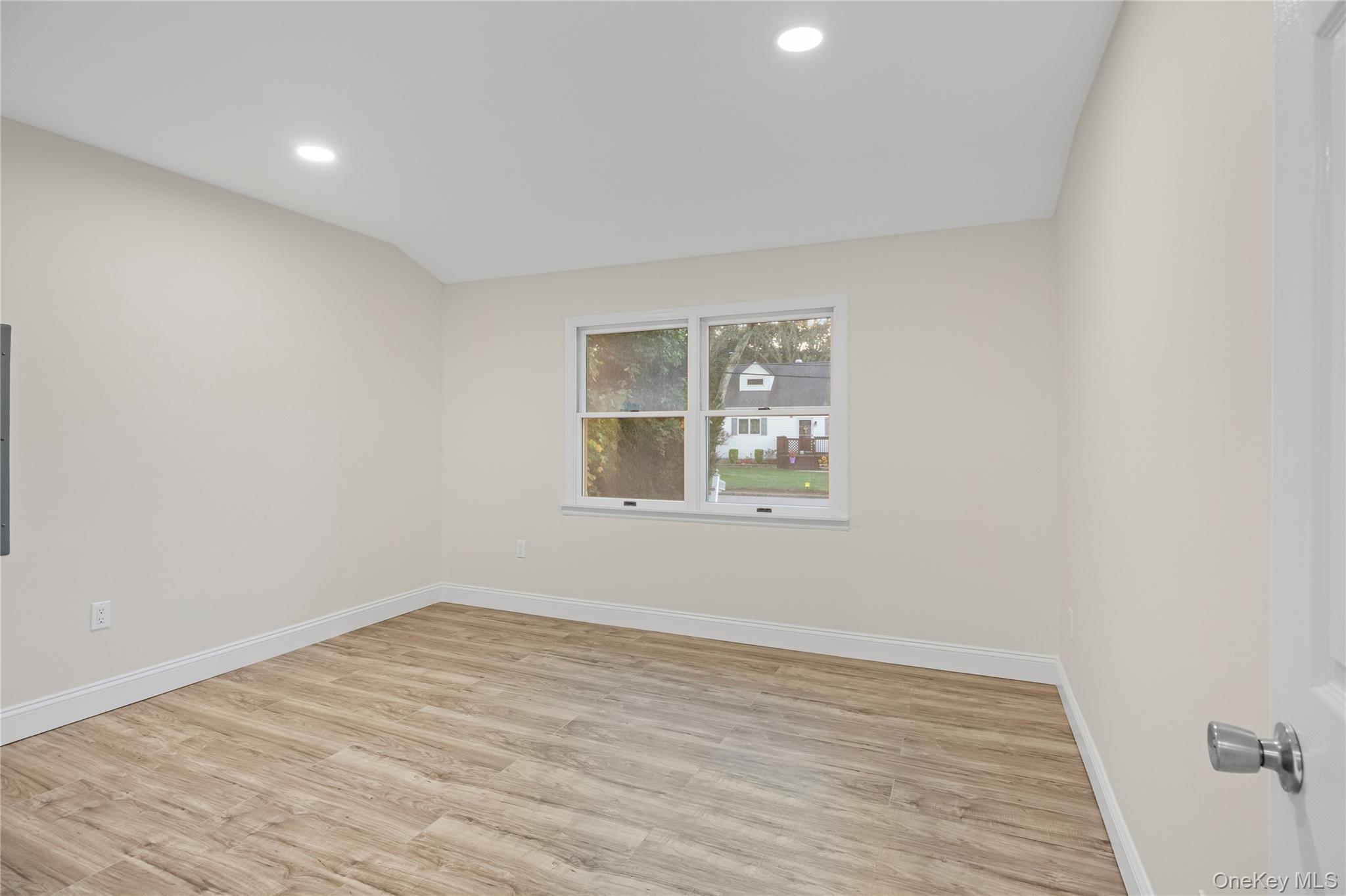 Single Family Colony Suffolk County, NY 11776, MLS-875881-19