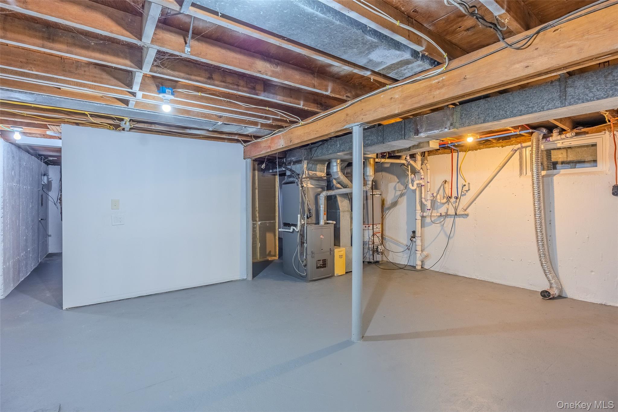 Single Family Colony Suffolk County, NY 11776, MLS-875881-28