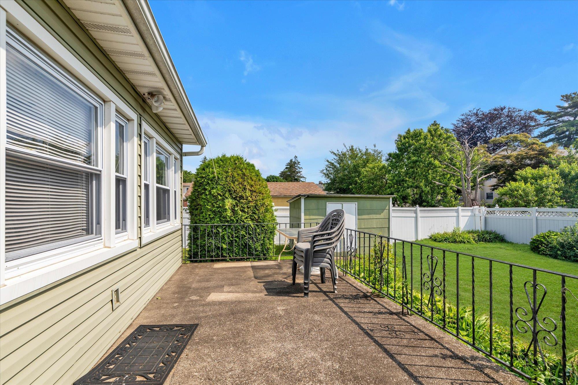 Single Family Emerson  Nassau County, NY 11553, MLS-875883-22