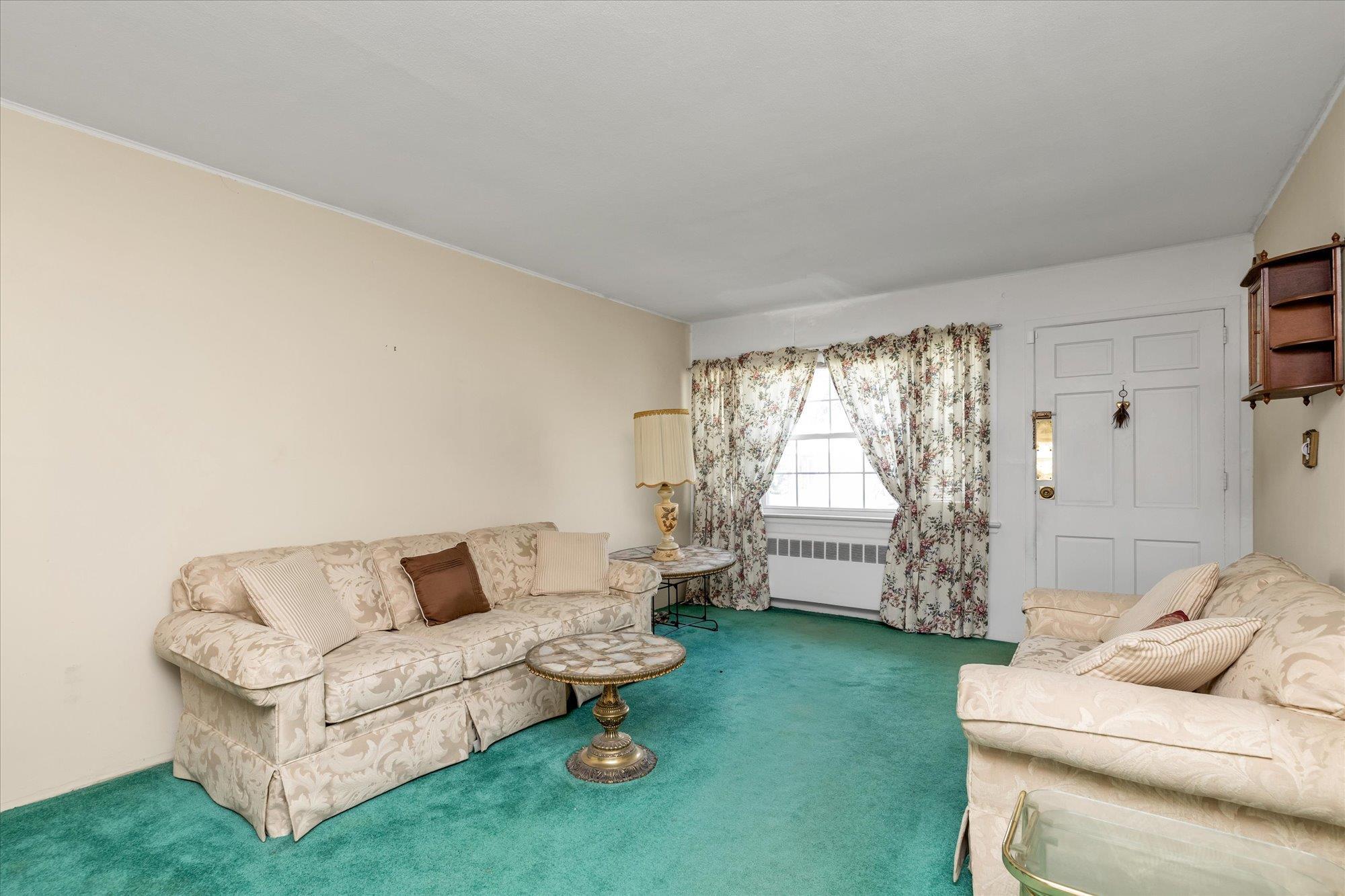 Single Family Emerson  Nassau County, NY 11553, MLS-875883-3