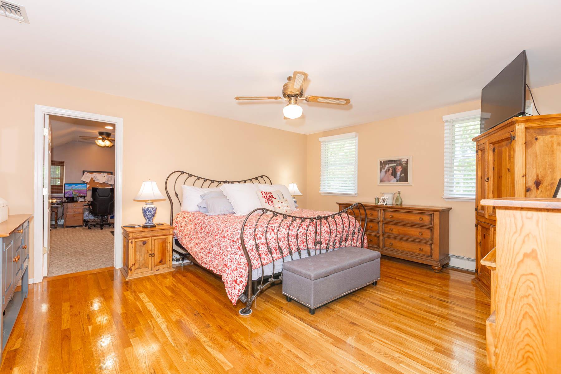 Single Family Croft  Suffolk County, NY 11787, MLS-875887-21