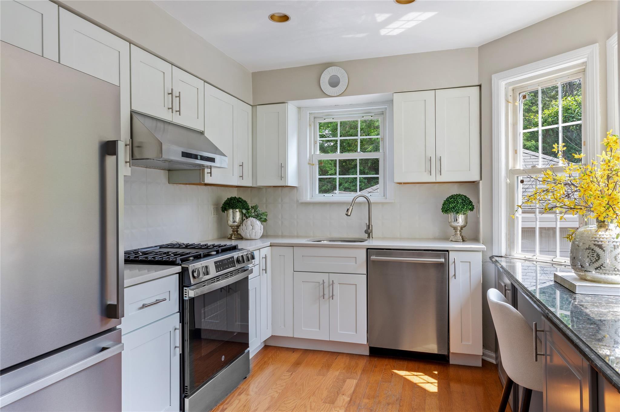 Single Family Clinch  Nassau County, NY 11530, MLS-875889-15