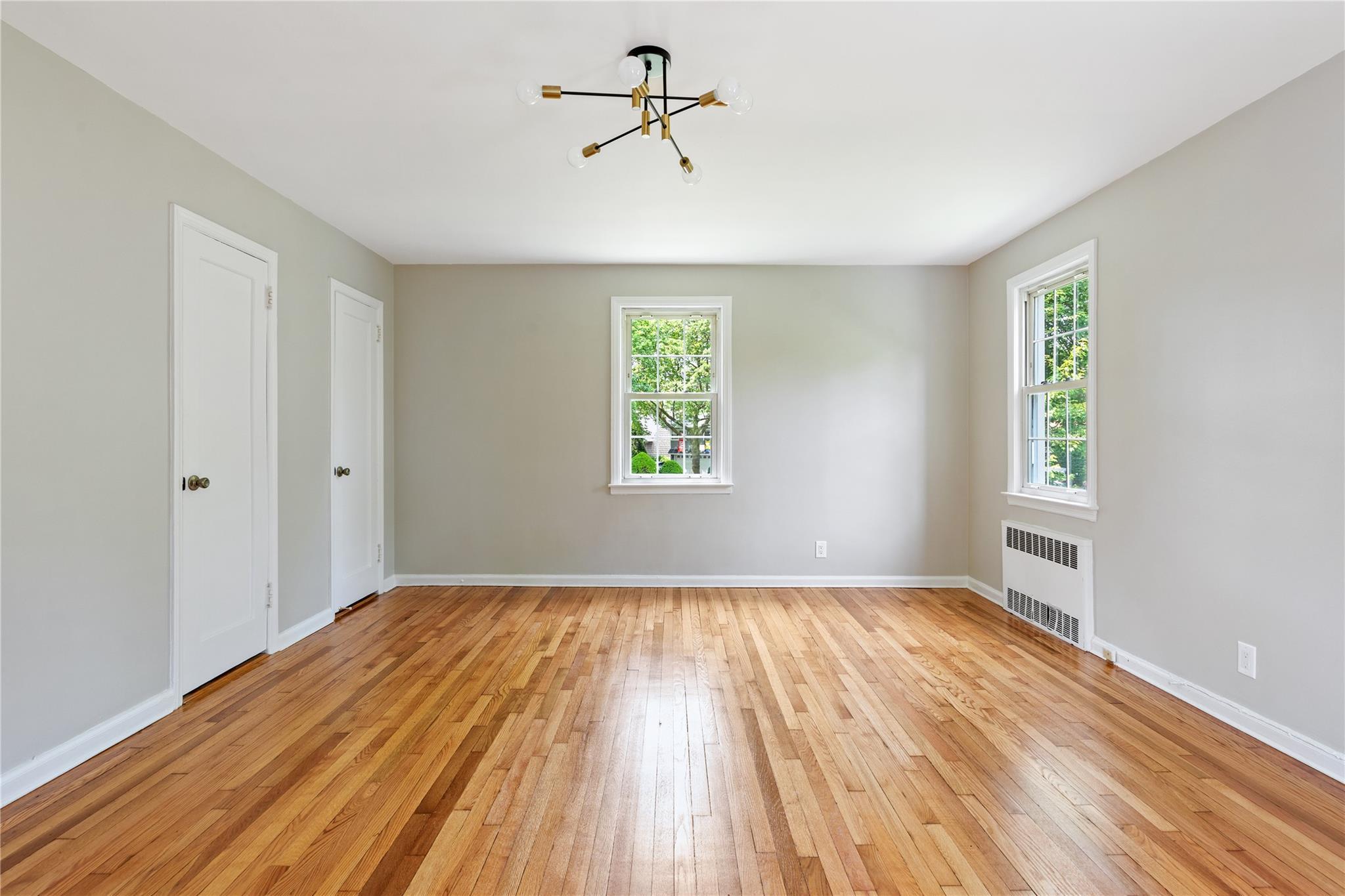 Single Family Clinch  Nassau County, NY 11530, MLS-875889-17