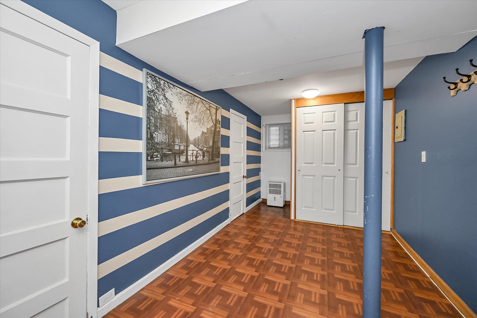 Single Family 86th  Queens, NY 11421, MLS-875890-20