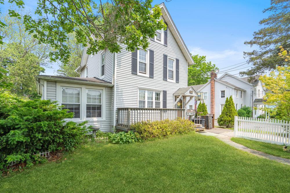 Single Family Railroad  Suffolk County, NY 11702, MLS-875907-2