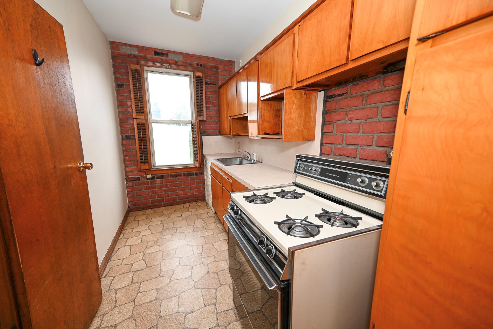 Single Family 61st  Queens, NY 11378, MLS-875908-12