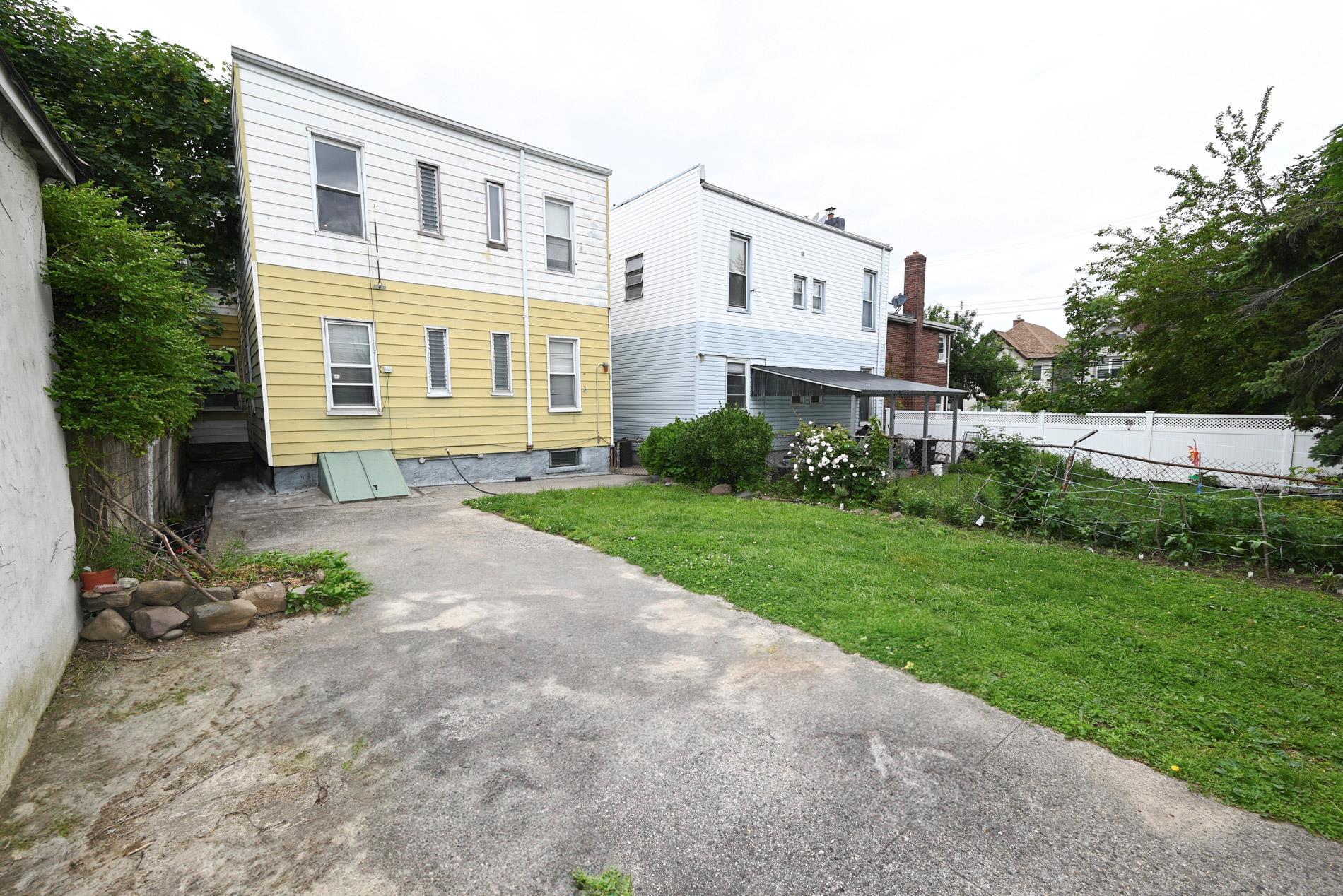 Single Family 61st  Queens, NY 11378, MLS-875908-6