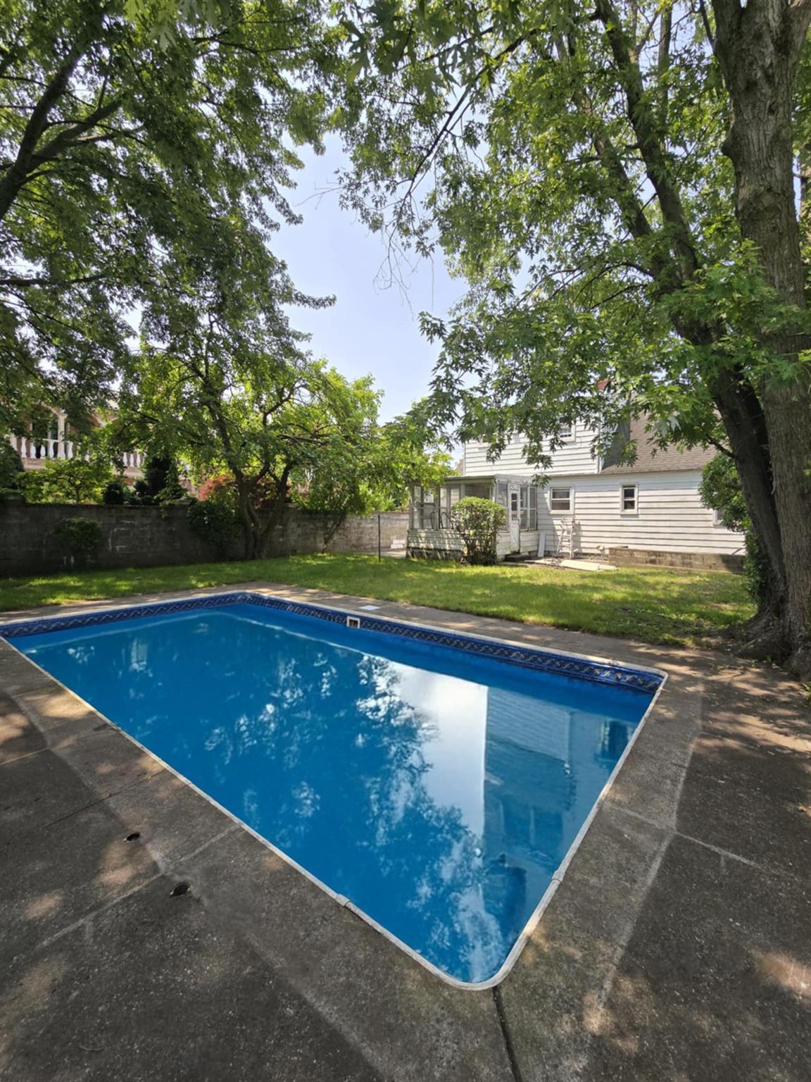 Single Family 87th  Queens, NY 11414, MLS-875918-18