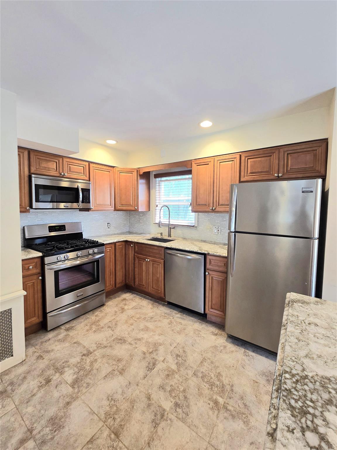 Single Family 87th  Queens, NY 11414, MLS-875918-4