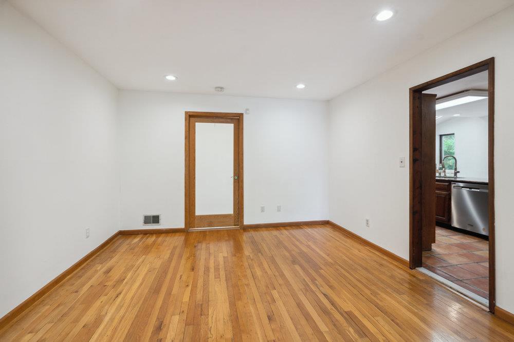 Single Family Erie  Nassau County, NY 11753, MLS-875928-12