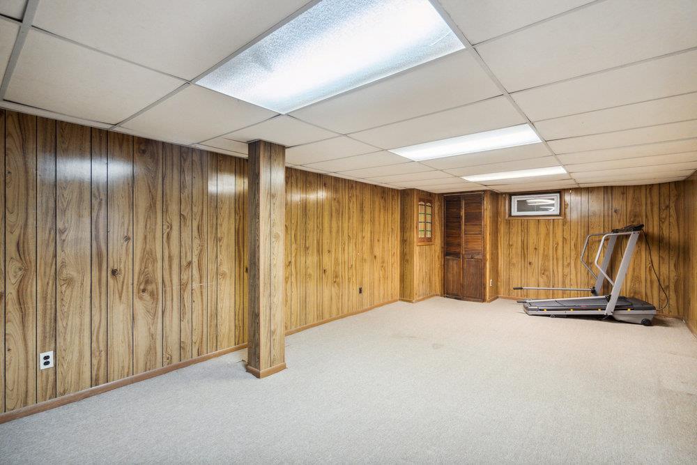 Single Family Erie  Nassau County, NY 11753, MLS-875928-33