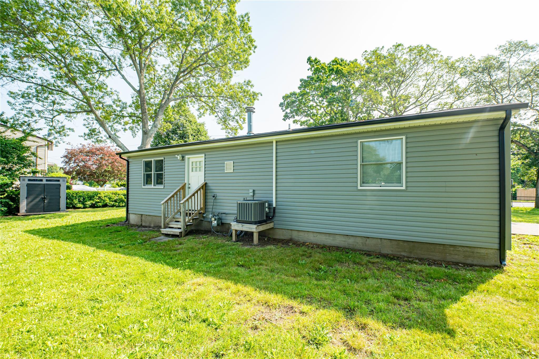 Single Family Islip  Suffolk County, NY 11717, MLS-875941-15