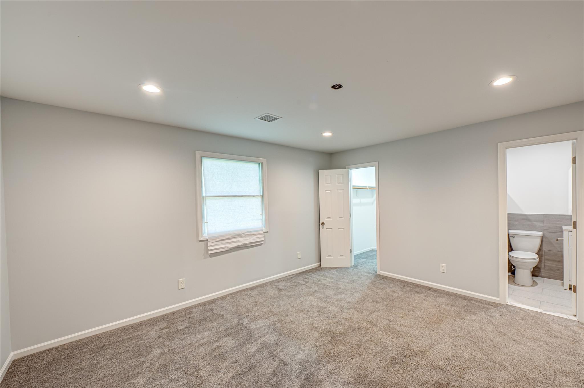 Single Family Islip  Suffolk County, NY 11717, MLS-875941-8