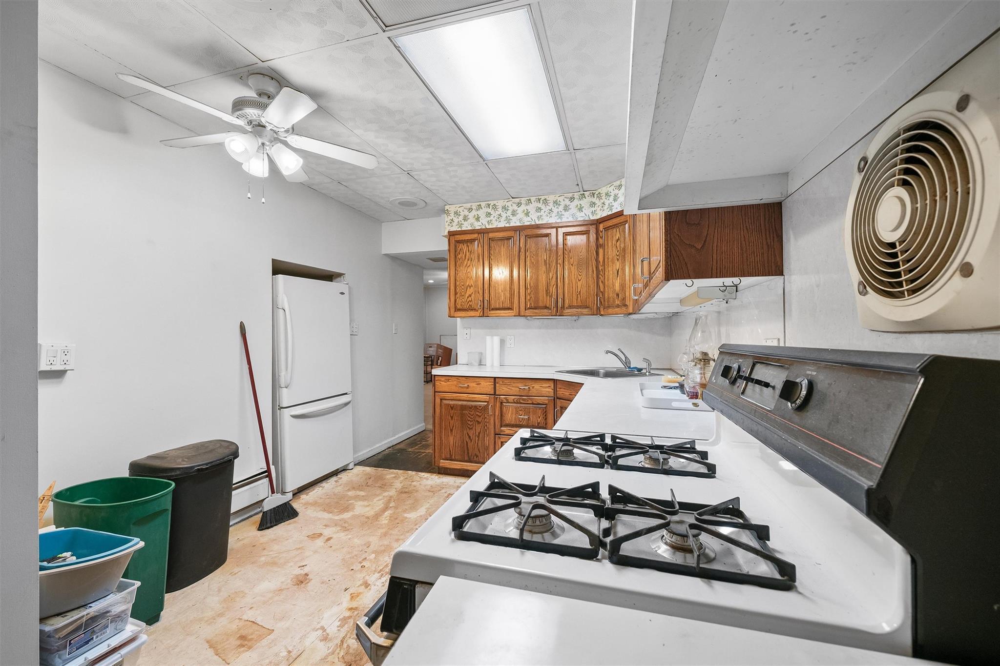 Single Family Colonial  Bronx, NY 10461, MLS-875942-13