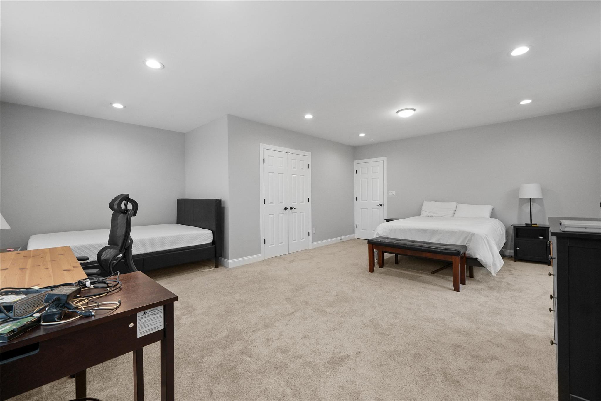 Single Family Colonial  Bronx, NY 10461, MLS-875942-34