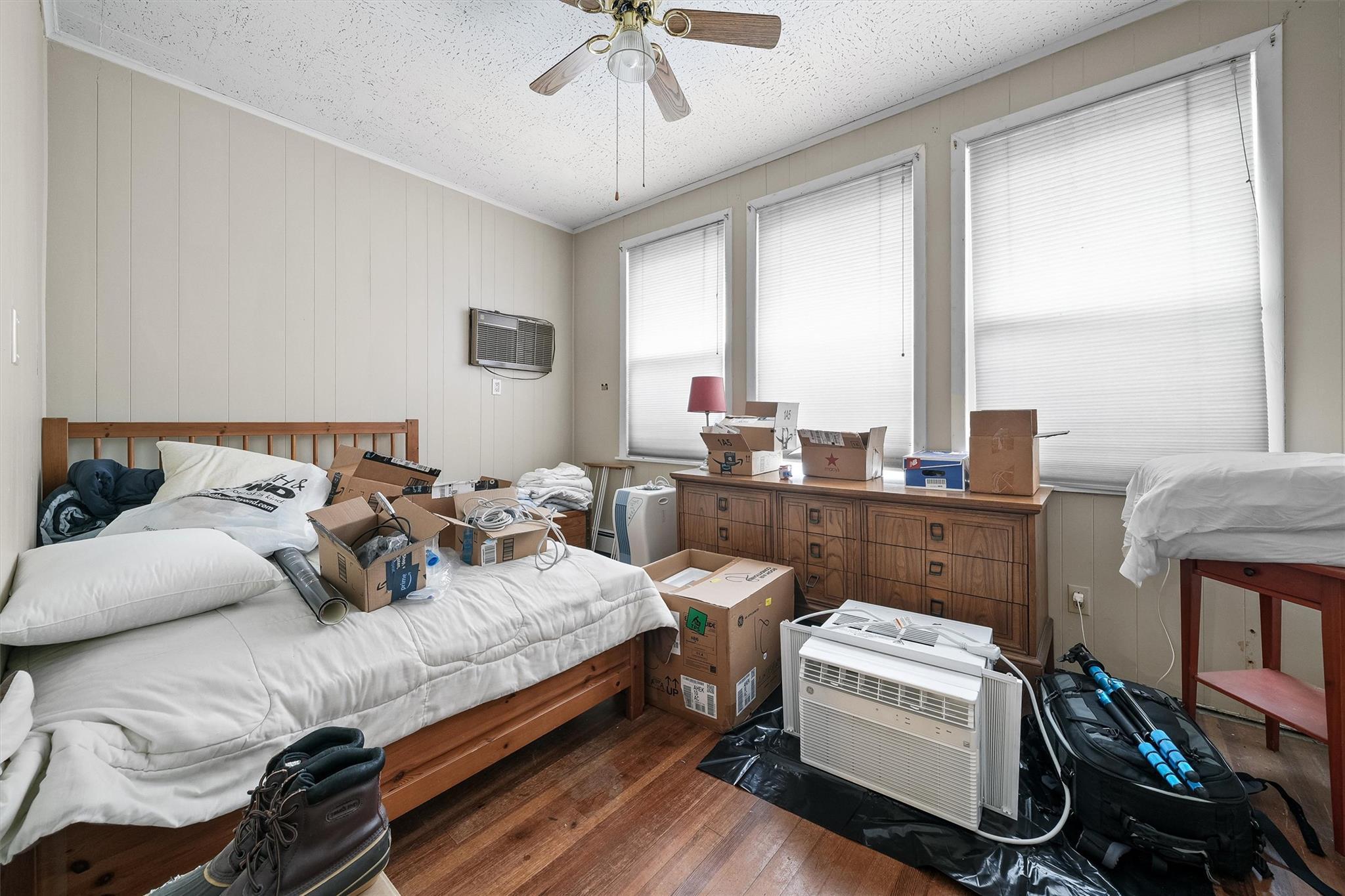 Single Family Colonial  Bronx, NY 10461, MLS-875942-7