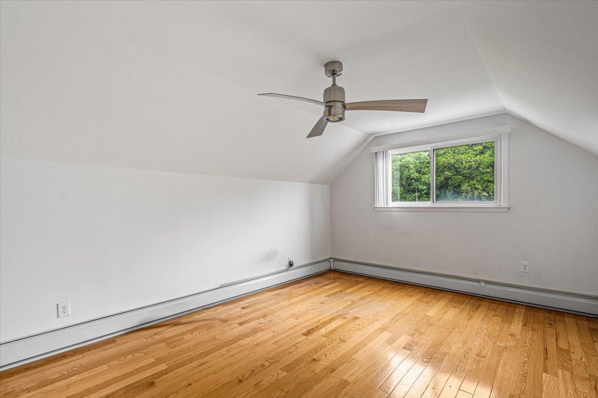 Single Family Little Neck Pkwy  Queens, NY 11004, MLS-875971-8
