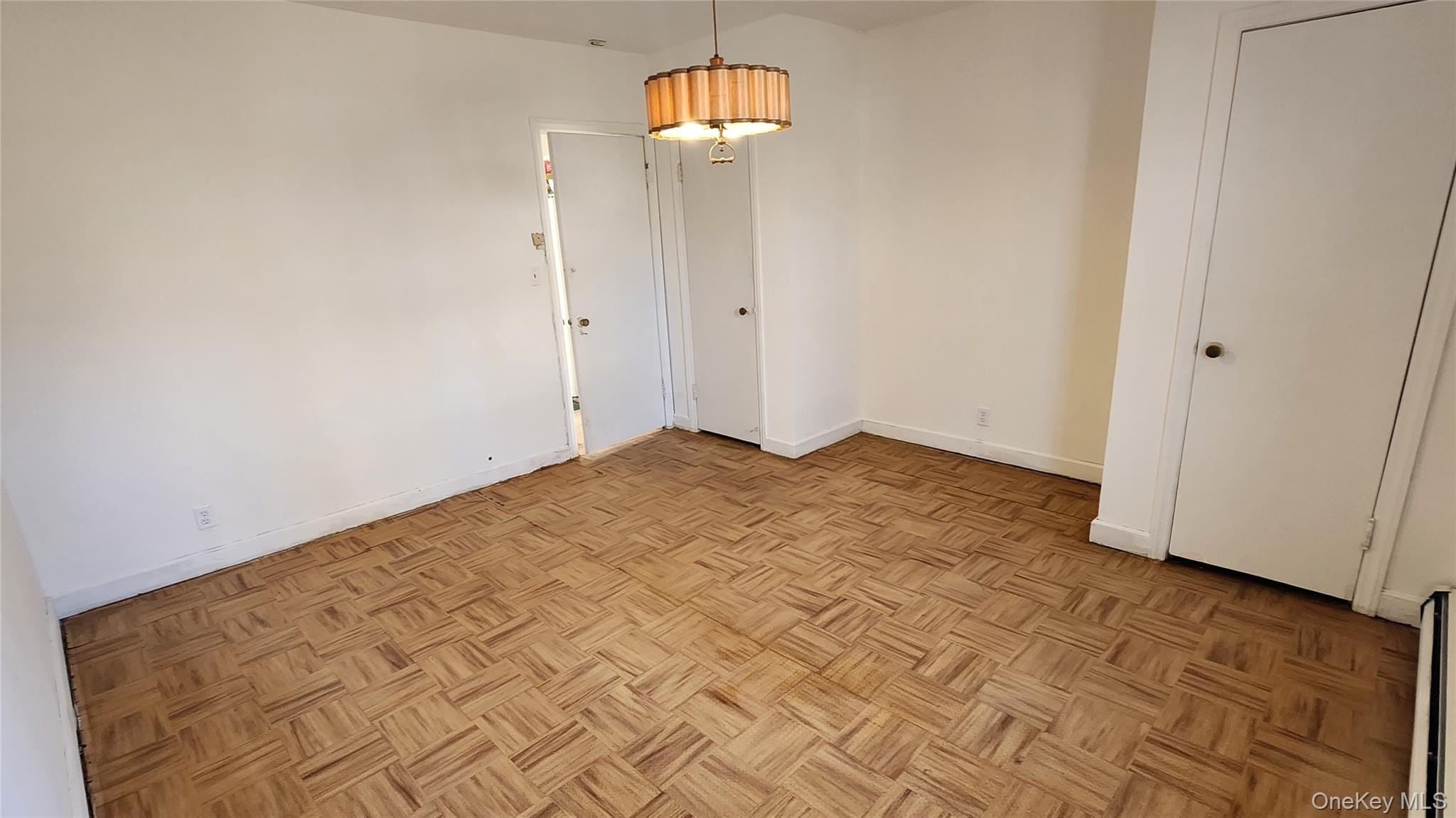 Single Family Scarcliffe Nassau County, NY 11565, MLS-875972-12