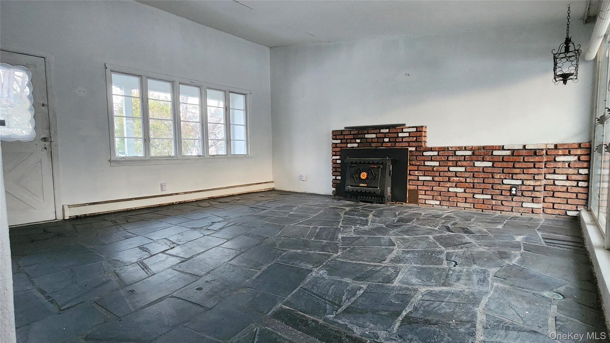 Single Family Scarcliffe Nassau County, NY 11565, MLS-875972-17