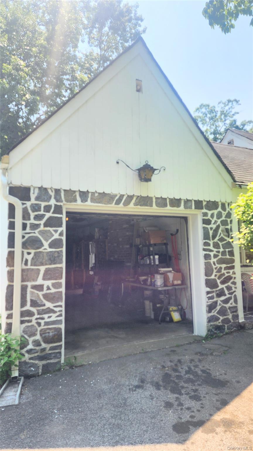 Single Family Scarcliffe Nassau County, NY 11565, MLS-875972-4