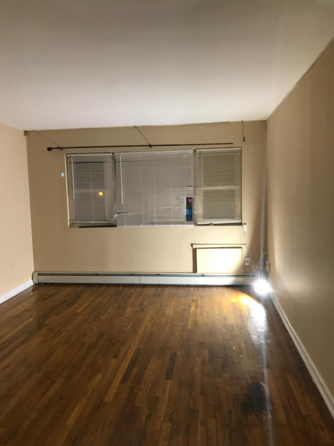 Single Family 223  Bronx, NY 10466, MLS-875979-2