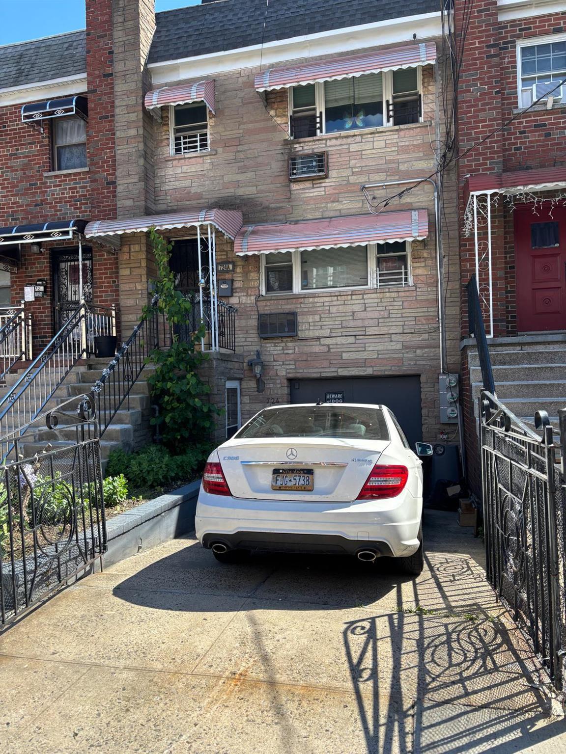 Single Family 223  Bronx, NY 10466, MLS-875979-24