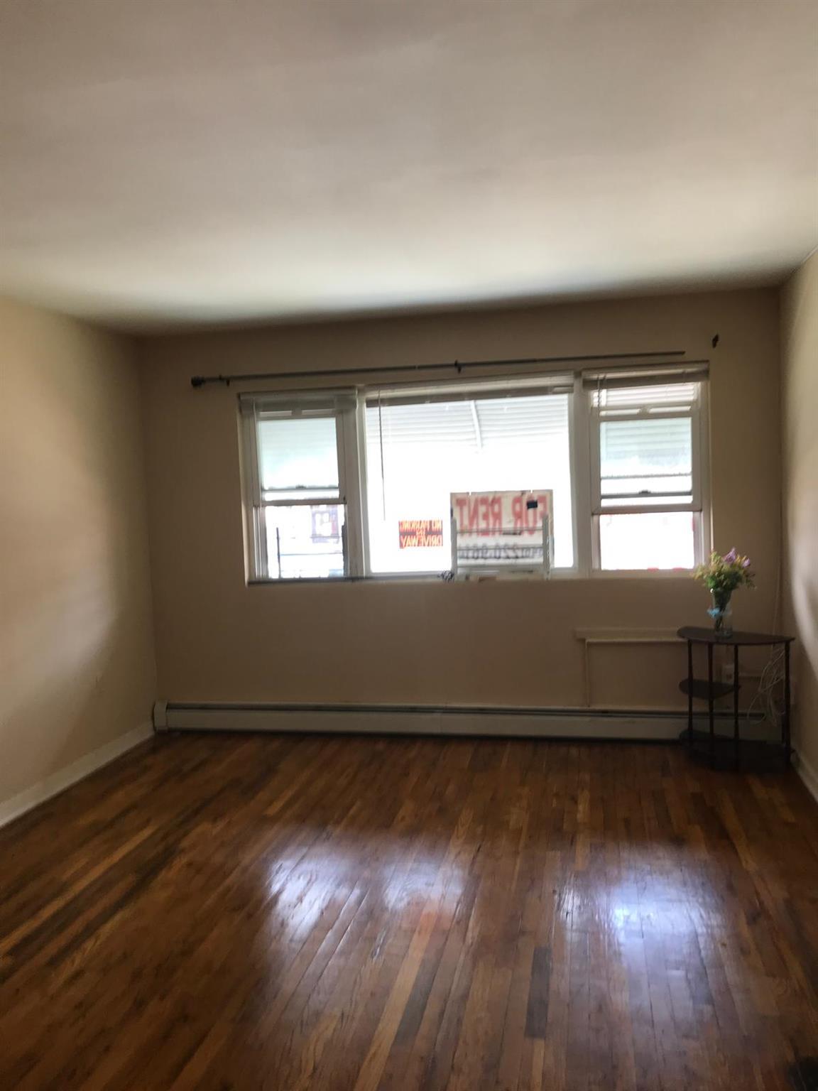 Single Family 223  Bronx, NY 10466, MLS-875979-6