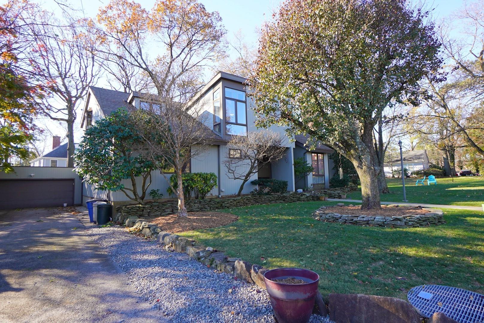 Single Family Ada  Staten Island, NY 10301, MLS-875987-2