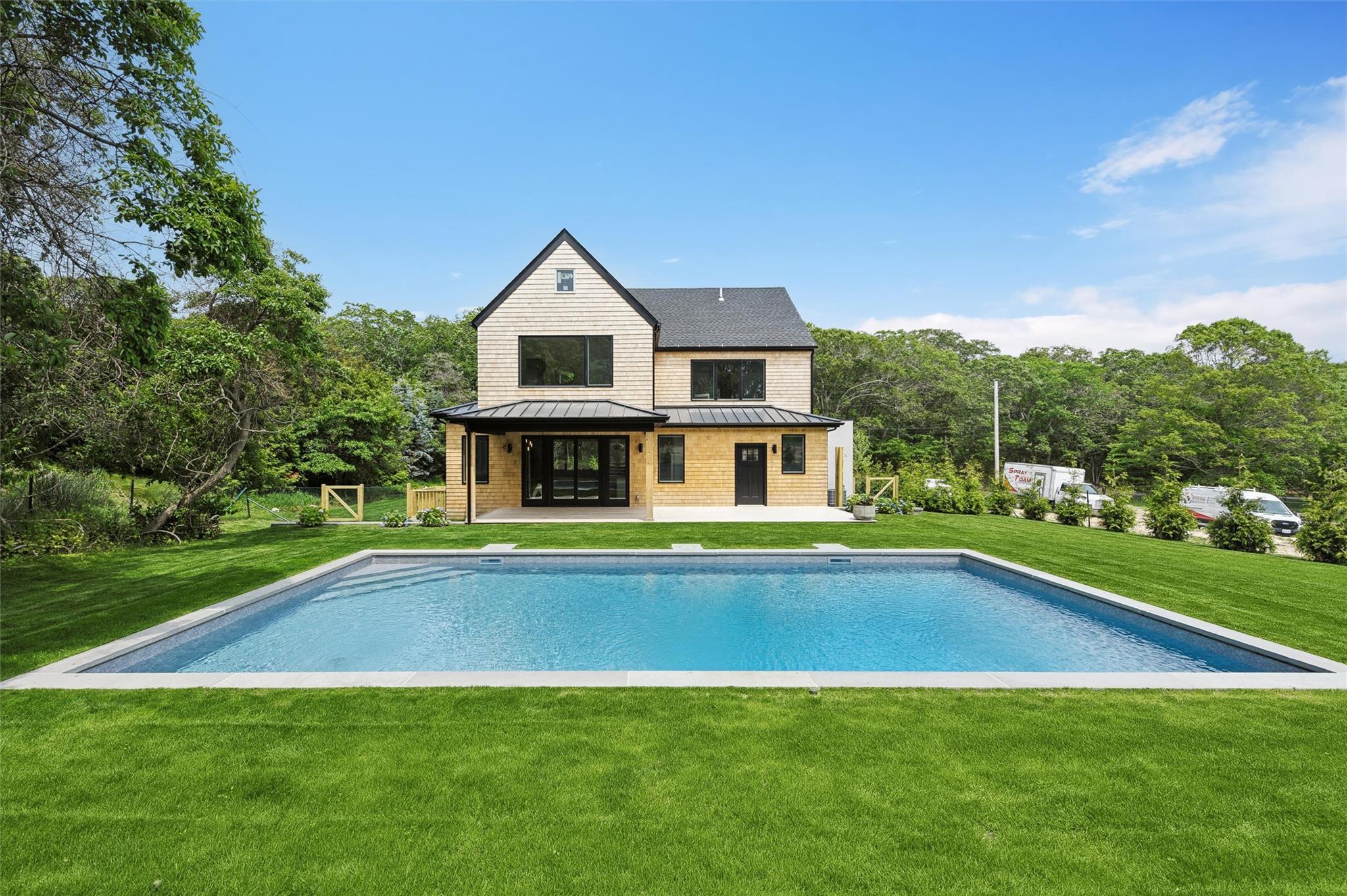 Single Family Newtown  Suffolk County, NY 11946, MLS-876003-15