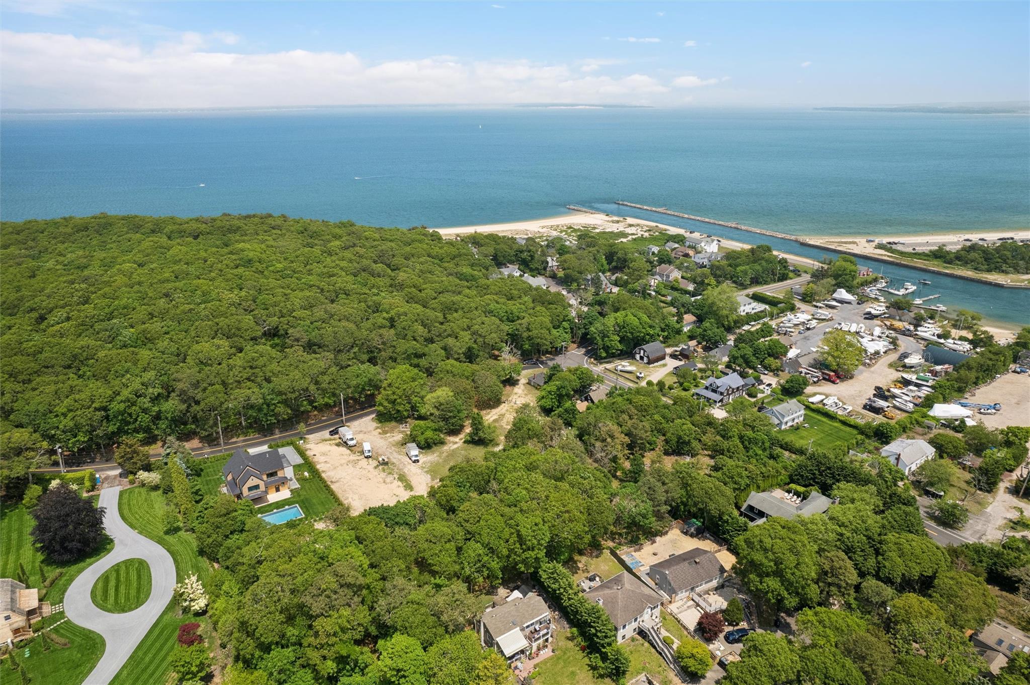 Single Family Newtown  Suffolk County, NY 11946, MLS-876003-16