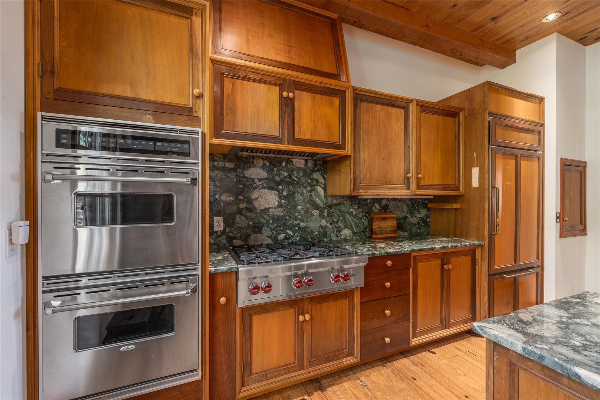 Single Family Hillcrest  Suffolk County, NY 11957, MLS-876008-16