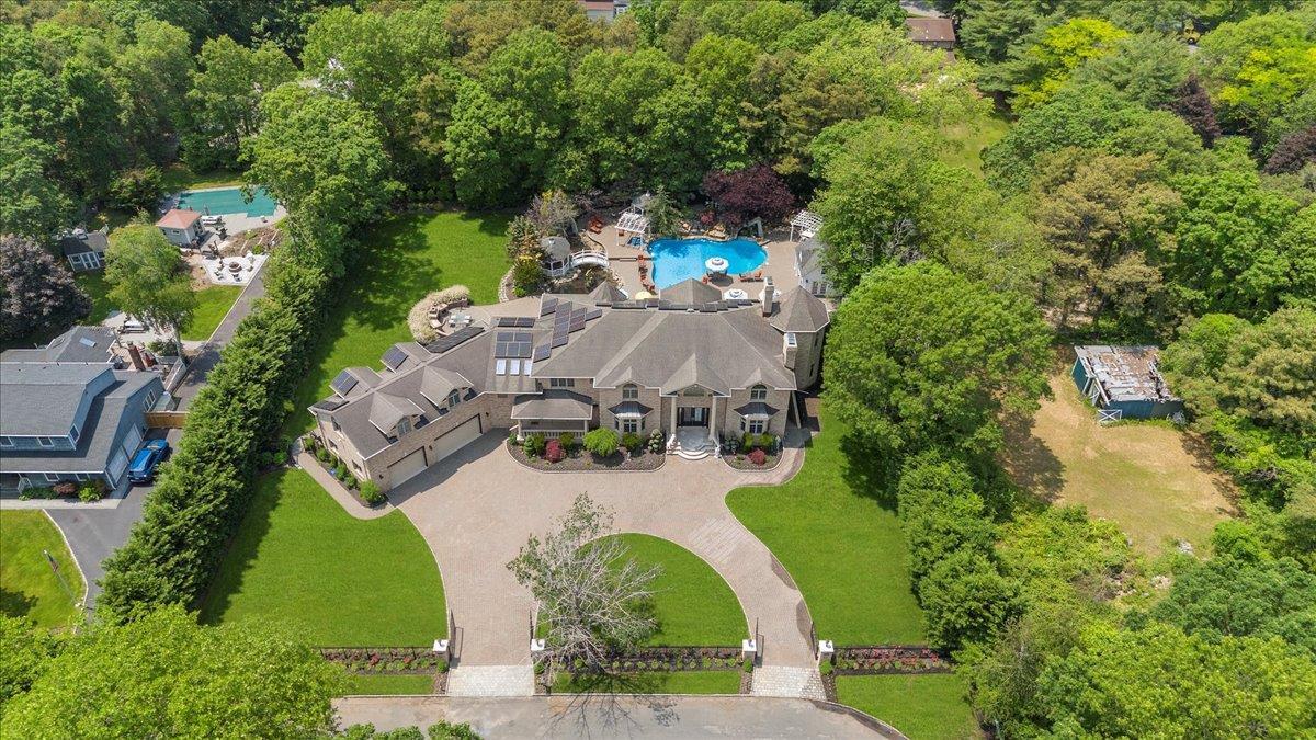 Single Family Millet Suffolk County, NY 11746, MLS-876009-2