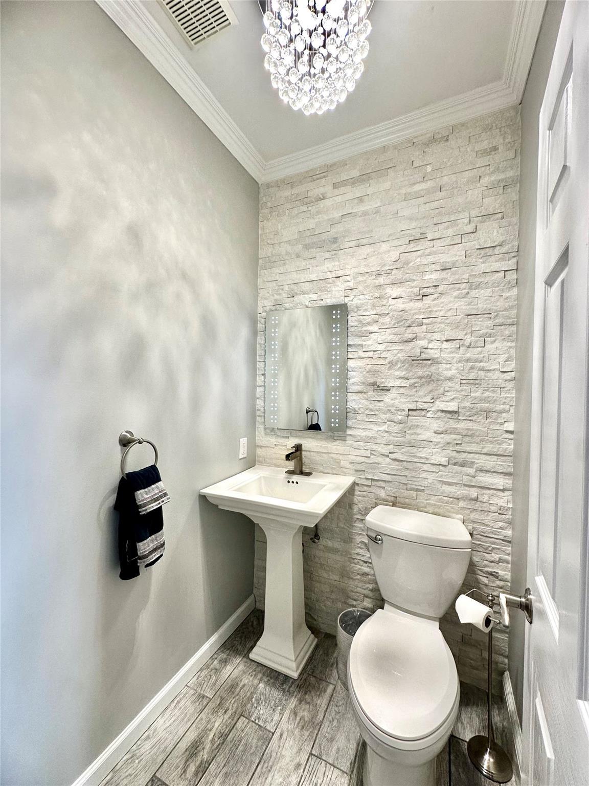 Single Family Ada  Suffolk County, NY 11733, MLS-876010-16