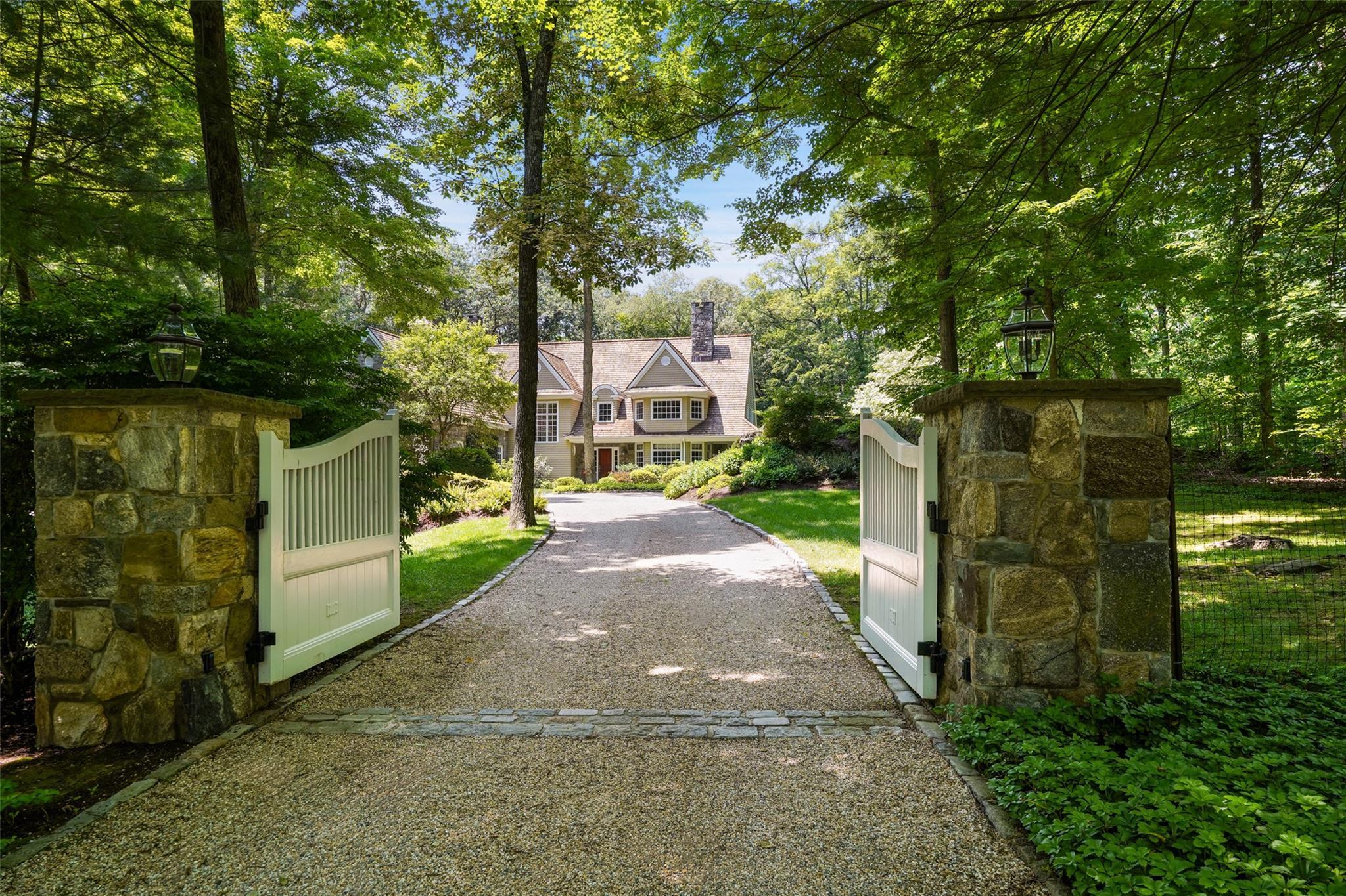 Single Family Stone Paddock  Westchester County, NY 10506, MLS-876022-29