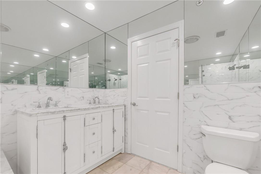 Condo Half Moon Bay  Westchester County, NY 10520, MLS-876026-11