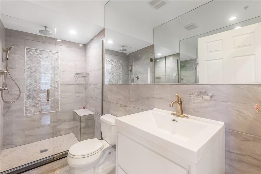 Condo Half Moon Bay  Westchester County, NY 10520, MLS-876026-15