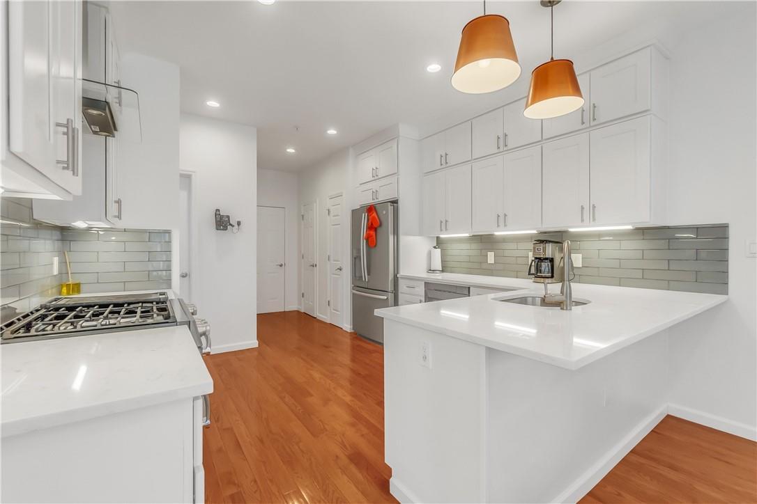 Condo Half Moon Bay  Westchester County, NY 10520, MLS-876026-7