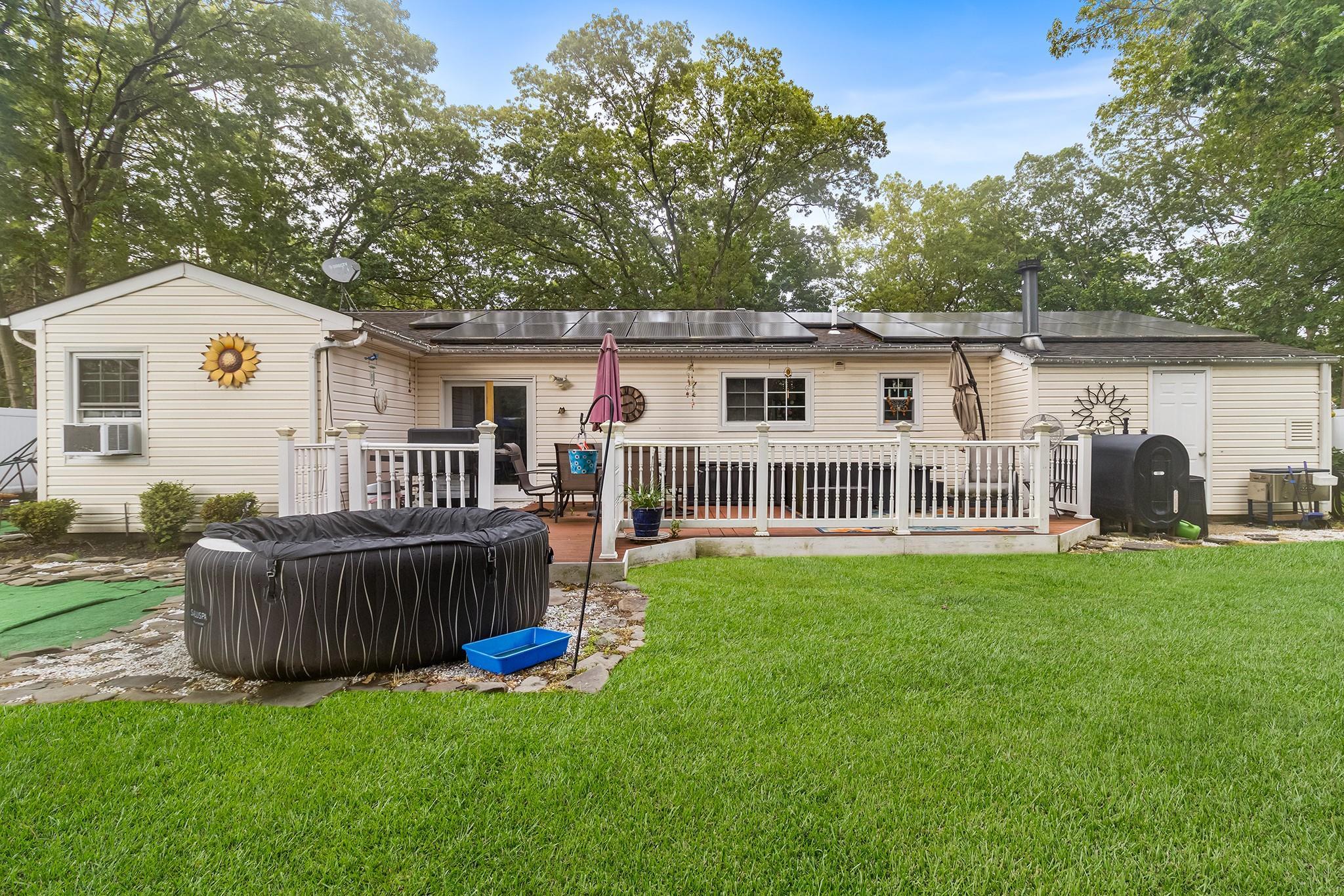 Single Family Lowell  Suffolk County, NY 11742, MLS-876034-26
