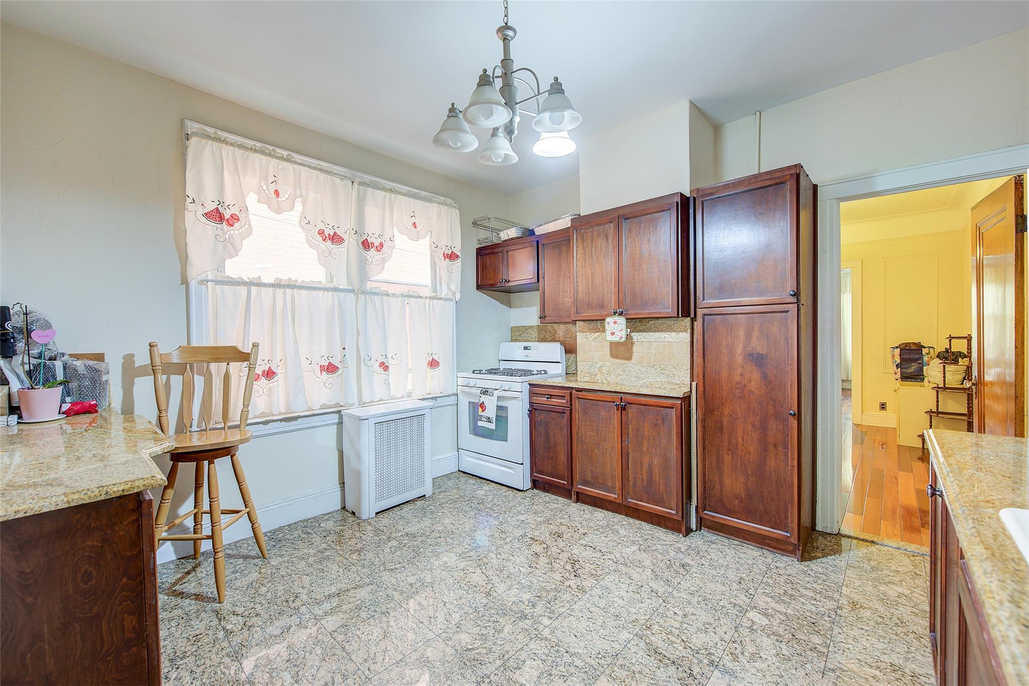 Single Family 68th  Queens, NY 11378, MLS-876043-10