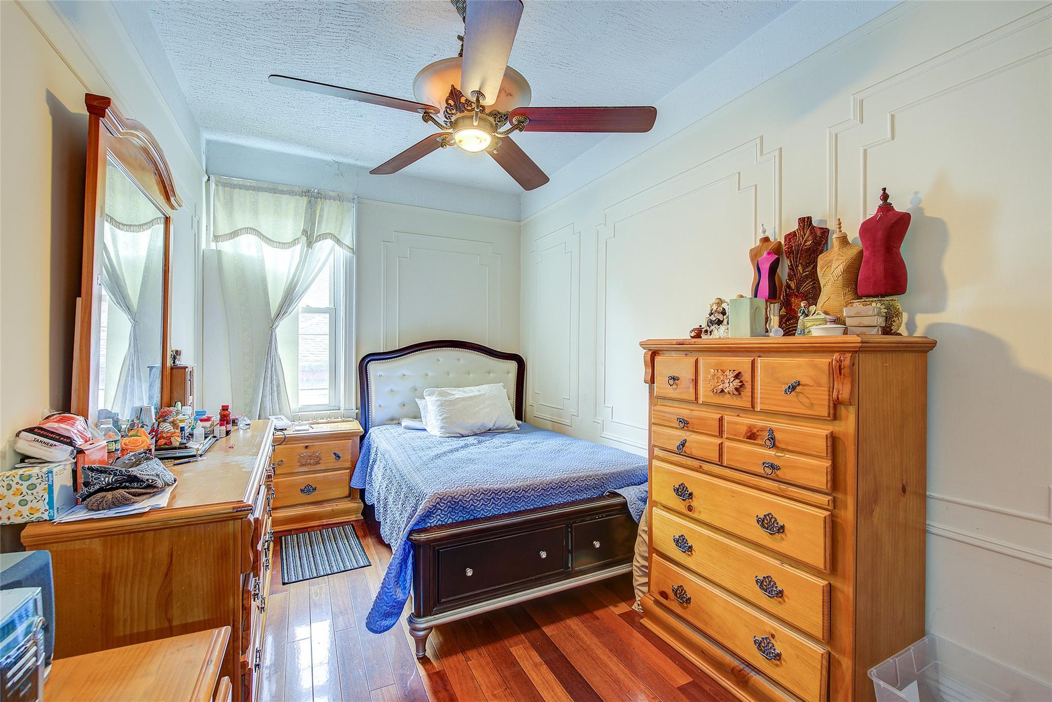 Single Family 68th  Queens, NY 11378, MLS-876043-12